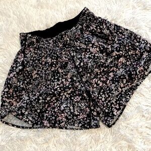 Lululemon hotty hot floral running shorts